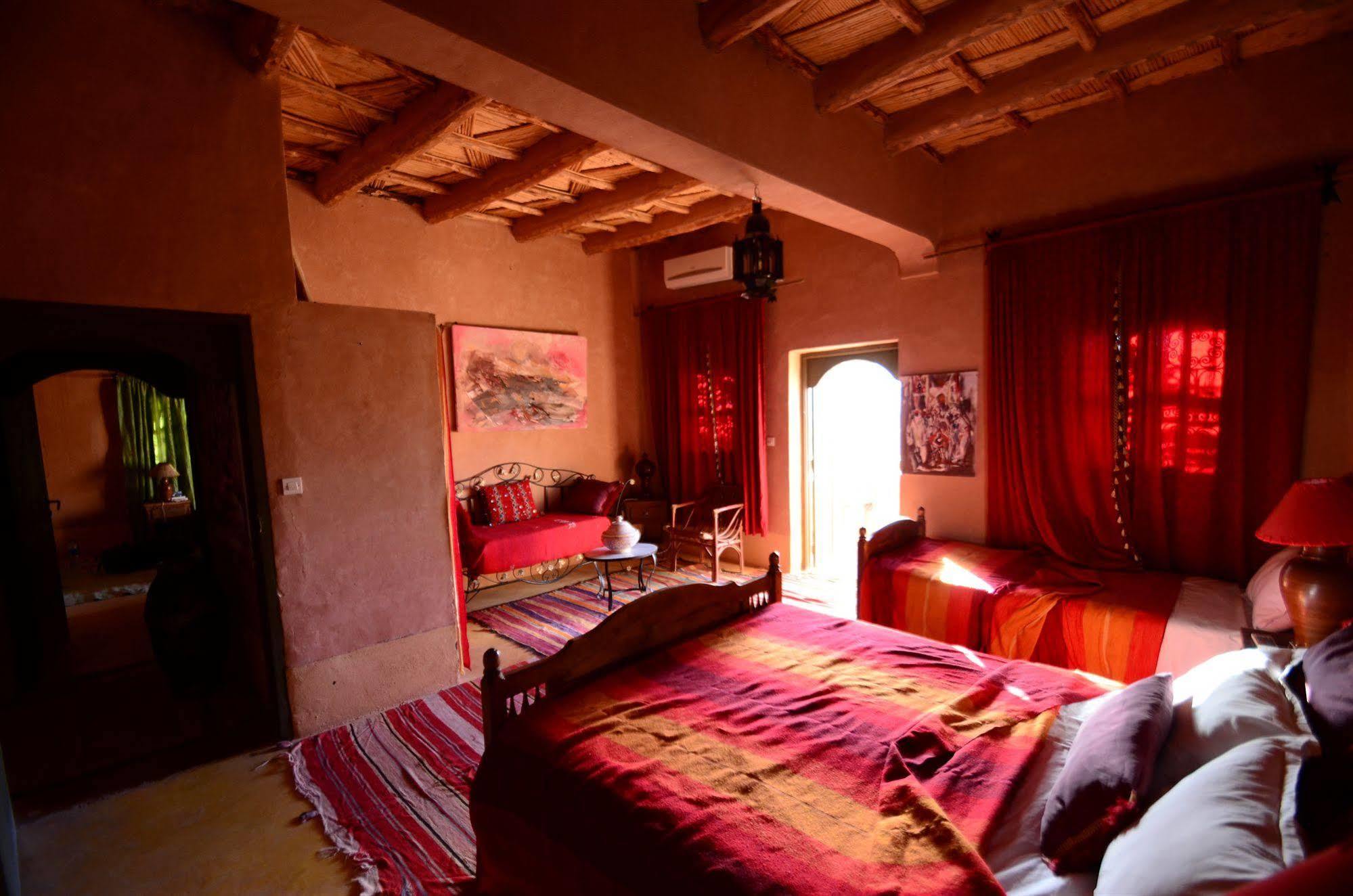 Kasbah Du Peintre Aït-Ben-Haddou Exterior foto